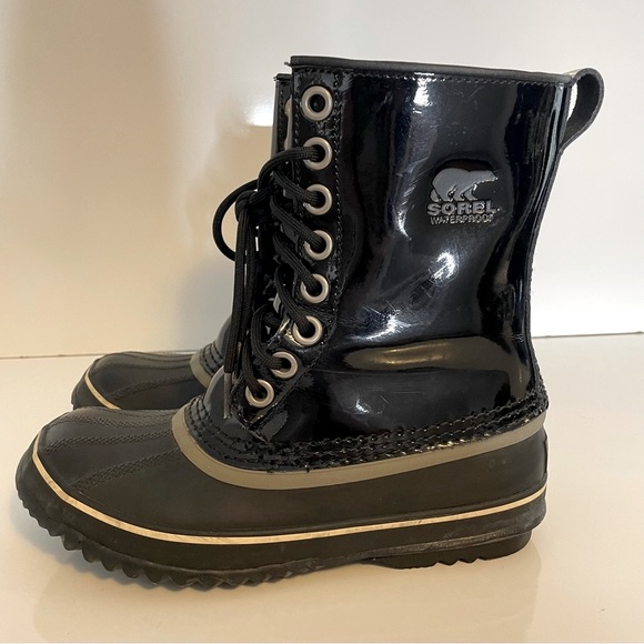 Sorel Dahlia Patent Leather Lace Up Waterproof Rain Boots 7 rain boot duck boot - Picture 2 of 13
